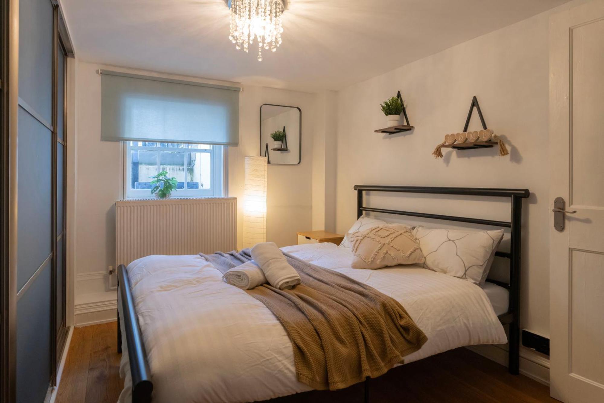 Gorgeous 2Bed House In New Road Lejlighed London Eksteriør billede