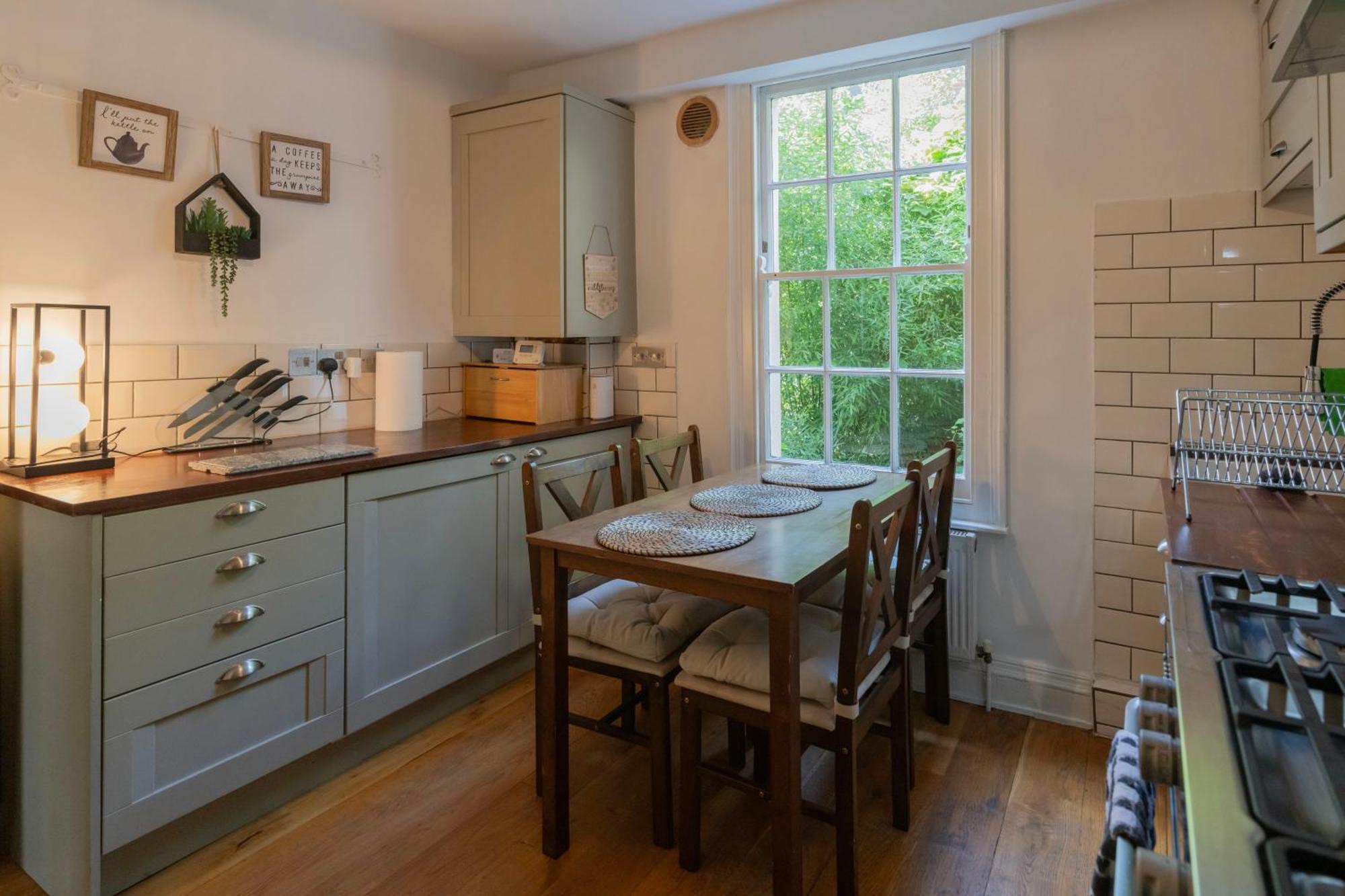 Gorgeous 2Bed House In New Road Lejlighed London Eksteriør billede