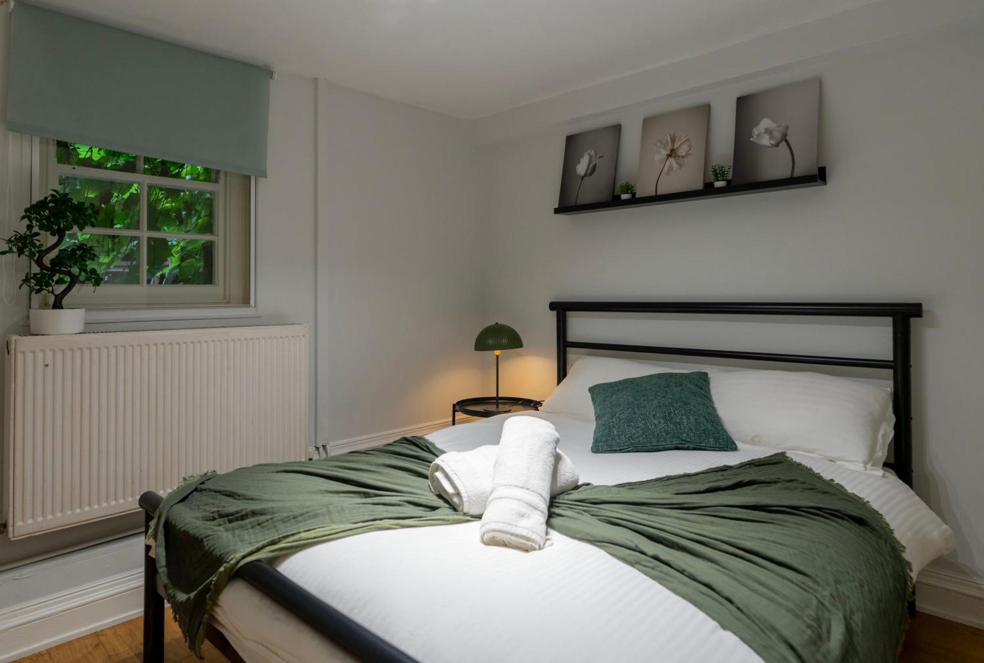Gorgeous 2Bed House In New Road Lejlighed London Eksteriør billede