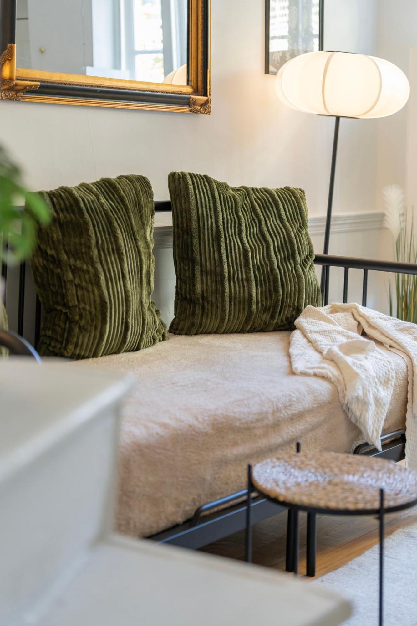 Gorgeous 2Bed House In New Road Lejlighed London Eksteriør billede